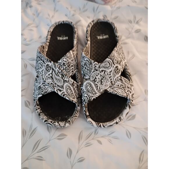 LUK-EES Shoes - LUK-EES Graphic Sandals Size 7/8